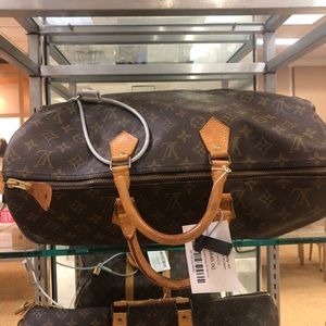 Louis Vuitton Monogram Speedy 40